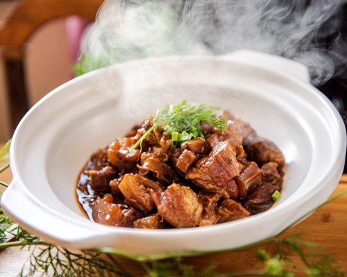 特色餐飲
